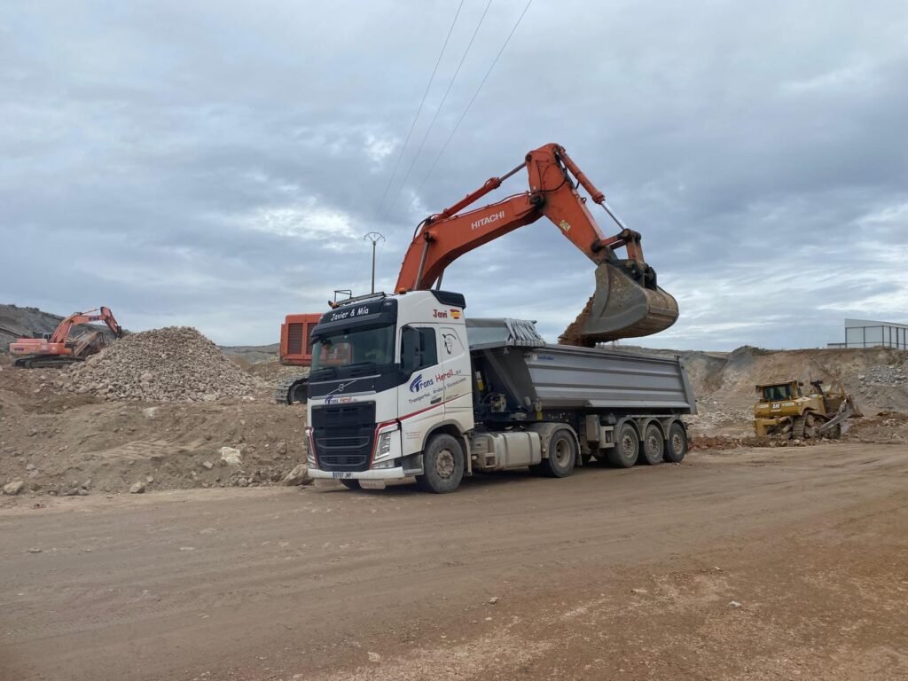 Transporte y Movimiento de Tierras en Segovia